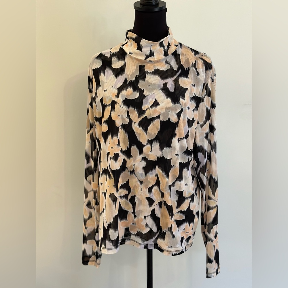 cabi Mesh Turtleneck; Size XL